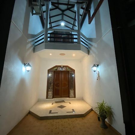 The Serene House Negombo Exteriör bild